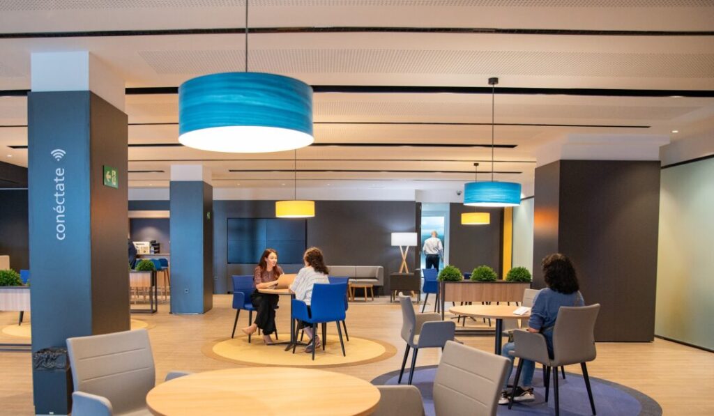 CaixaBank concede más de 483 millones en hipotecas durante 2024 en Canarias, un 47% más que en el año anterior