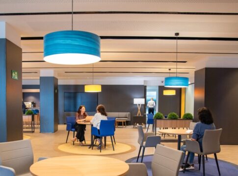 CaixaBank concede más de 483 millones en hipotecas durante 2024 en Canarias, un 47% más que en el año anterior