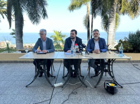 El grupo de Gobierno denuncia numerosas facturas sin procedimiento administrativo que ascienden a más de un millón de euros