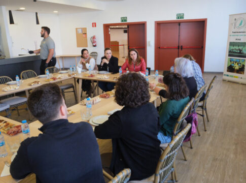 El plan de empleo ‘El Cabildo, te informa 2025’ impulsa la inclusión laboral en Fuerteventura