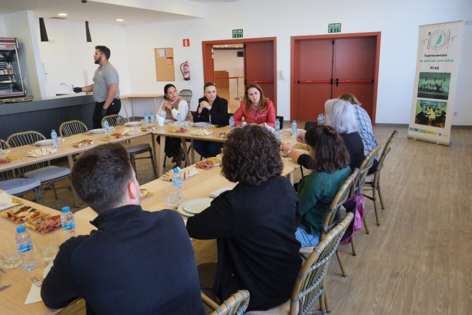 El plan de empleo ‘El Cabildo, te informa 2025’ impulsa la inclusión laboral en Fuerteventura