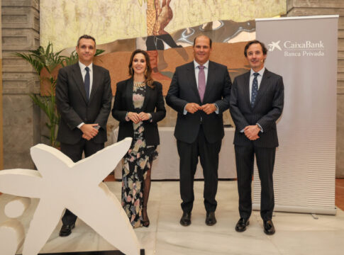 CaixaBank Banca Privada analiza las perspectivas económicas y financieras para 2025 con sus clientes de la provincia de Las Palmas