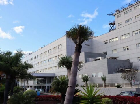 El Hospital La Candelaria, entre los cien mejores centros de España