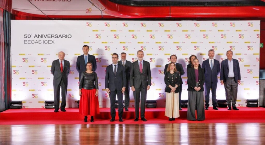 ICEX celebra el 50 aniversario de su Programa de Becas, un pilar fundamental para la internacionalización de la economía española