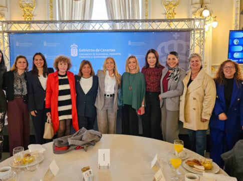 La industria canaria necesita más mujeres: solo 2,5% de las asalariadas están en el sector