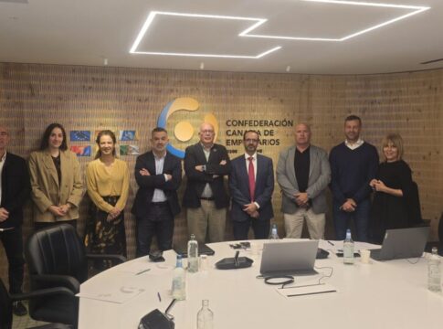 Empresarios, autoridades portuarias y Gobiernos coordinan acciones y argumentos contra las tasas por derecho de emisiones (ETS)