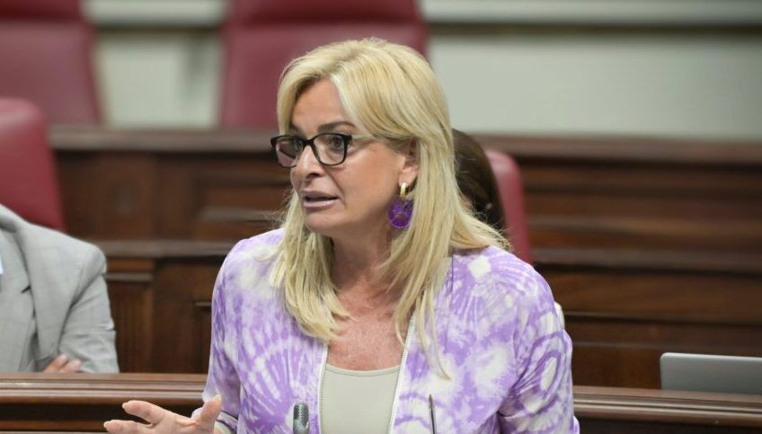 Monzón presenta en el Parlamento los resultados históricos de 2024 en la reducción de la lista de espera quirúrgica