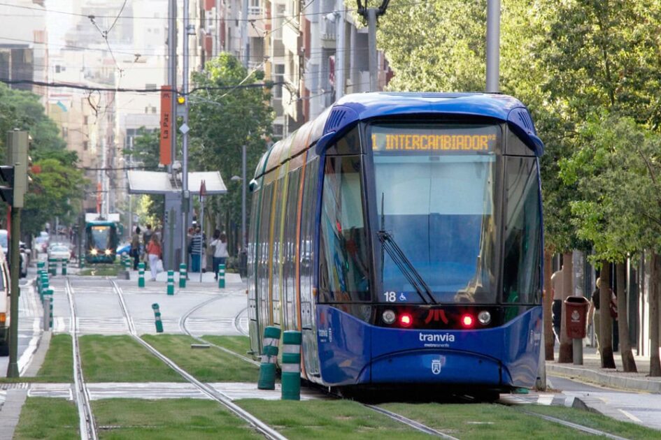 Tranvías dobles para el Carnaval de Santa Cruz