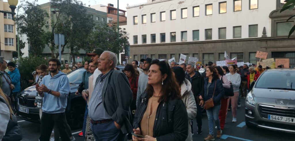 El PP se solidariza con los veterinarios
