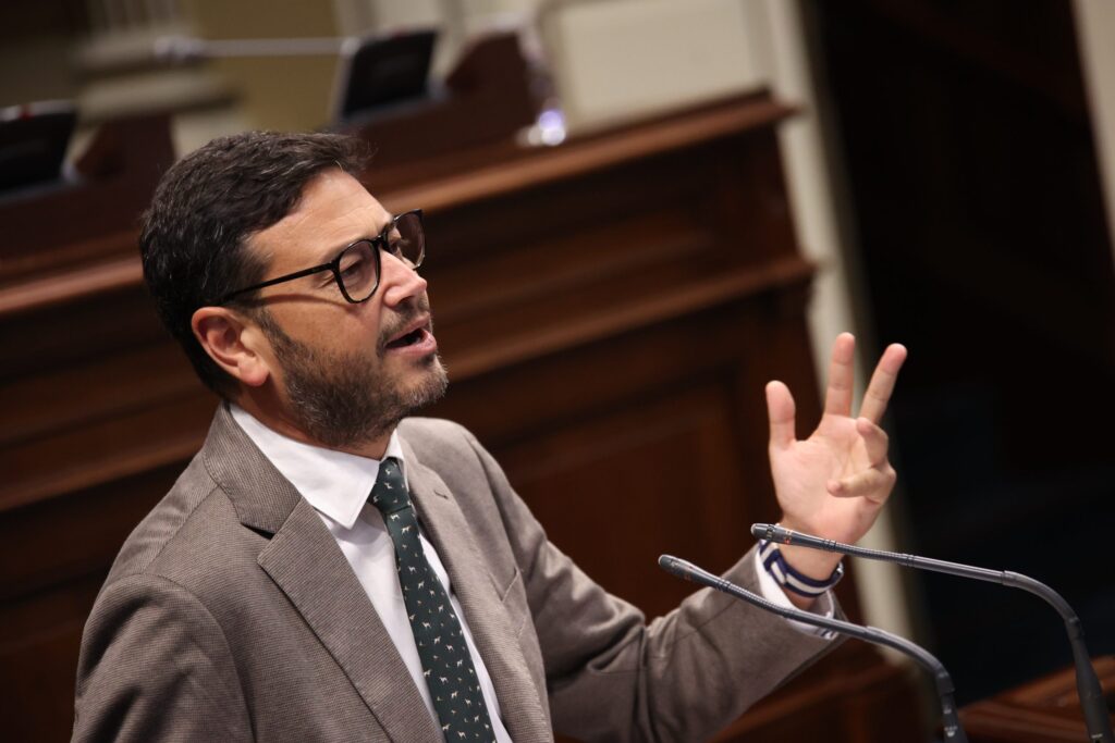 El PP exige al Gobierno de Sánchez que asuma “de forma inmediata” la tutela de los más de mil menores solicitantes de asilo