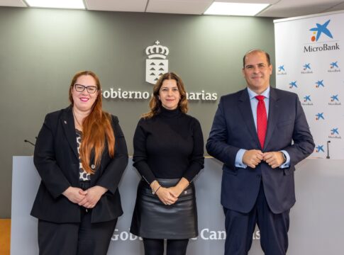 MicroBank y el Servicio Canario de Empleo renuevan su convenio de colaboración para incentivar el autoempleo y la actividad emprendedora