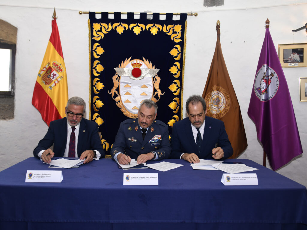El Ejército del Aire y del Espacio (EA) y las universidades de Las Palmas de Gran Canaria (ULPGC) y de La Laguna (ULL) firman una colaboración
