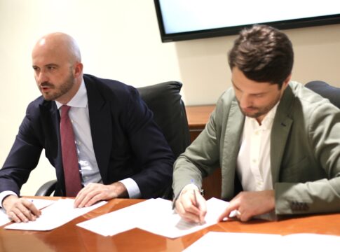 Linkia FP y CEAJE firman un acuerdo para potenciar la formación empresarial
