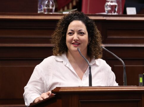 Jana González: “Canarias cuenta con las condiciones necesarias para lograr la ley de residencia”