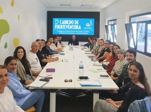 El Cabildo coordina el futuro del tejido social majorero con las asociaciones del tercer sector