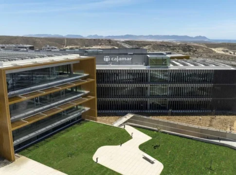 Grupo Cajamar apagará sus sedes institucionales por La Hora del Planeta