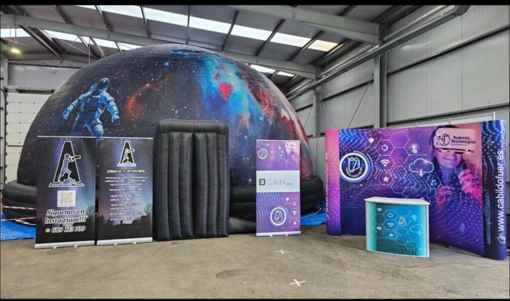 Más de 3.000 visitantes experimentan la astronomía y las tradiciones majoreras con tecnología inmersiva en FEAGA 2025