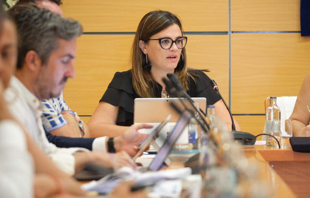 El Cabildo de Fuerteventura aprobará su Plan Económico-Financiero sin endeudamiento y con más de 130 millones de euros en reservas bancarias
