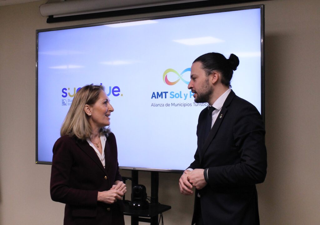 Los municipios turísticos de la AMT participan en el congreso SUN&BLUE para compartir su experiencia en digitalización y sostenibilidad