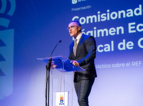 El material didáctico del REF, ejemplo de innovación educativa en las jornadas internacionales de Adeje