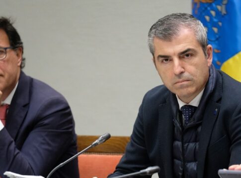 Manuel Domínguez apuesta por mejorar las condiciones laborales y ayudar a las empresas a tener más músculo