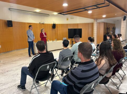 La Cámara reúne a un centenar de personas en la I Feria de Emprendimiento de Guía de Isora