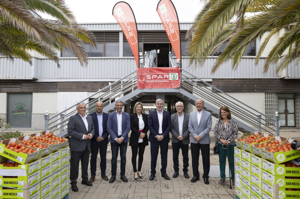 SPAR Gran Canaria renueva por quinto año consecutivo el convenio del tomate de La Aldea con Coagrisan