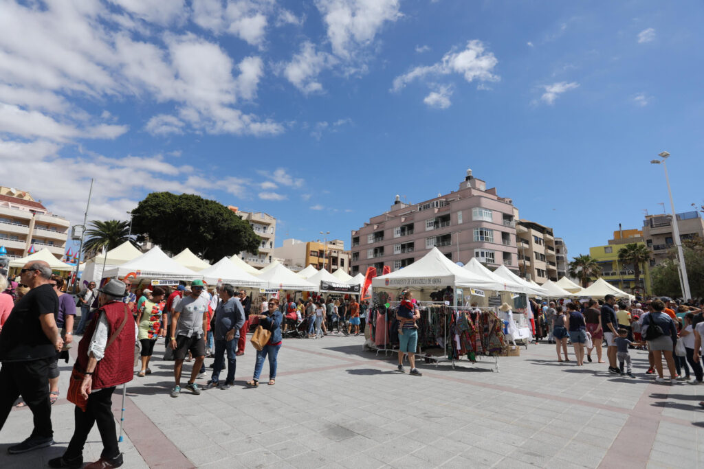 San Isidro acoge la Feria del Comercio y Servicios con la participación de más de 30 empresas