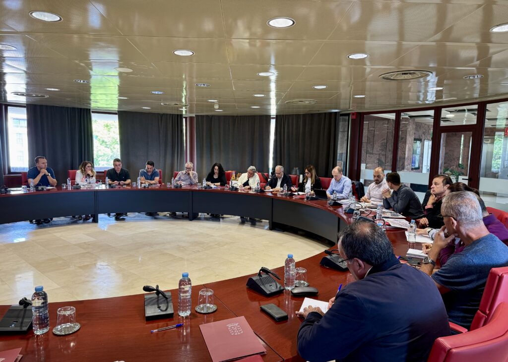 El Gobierno de Canarias avanza en la planificación viaria de La Gomera en colaboración con la FECAM