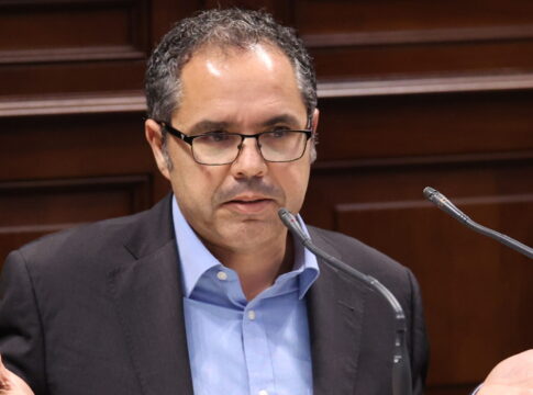 El PSOE aboga por la implantación del impuesto turístico en Canarias como medida de “justicia social” que redistribuya la riqueza del turismo