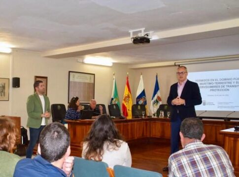 La Dirección General de Costas continúa su ciclo de jornadas para acercar la gestión del litoral a las administraciones locales e insulares de El Hierro