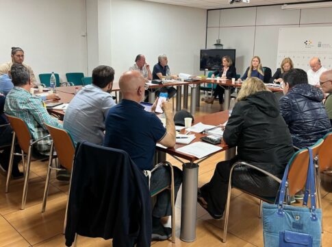 Sanidad y la Mesa Sectorial aprueban las bases de una convocatoria de pruebas selectivas con 8.296 plazas