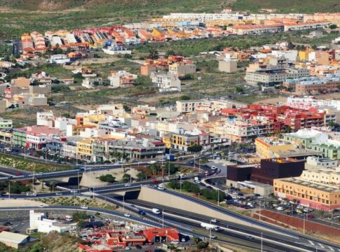 Vivienda formaliza el contrato para la redacción del proyecto de ejecución de 12 inmuebles protegidos en Granadilla de Abona