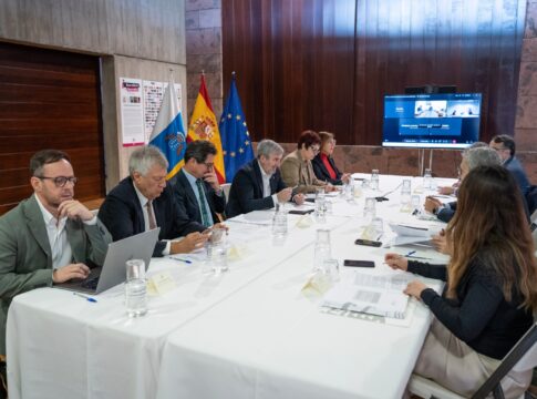 Clavijo espera que en una semana los menores demandantes de asilo sean acogidos por el Estado