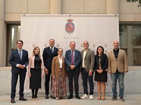 El PSOE en el Senado apoya un convenio colectivo autonómico de hostelería que garantice la igualdad salarial en Canarias
