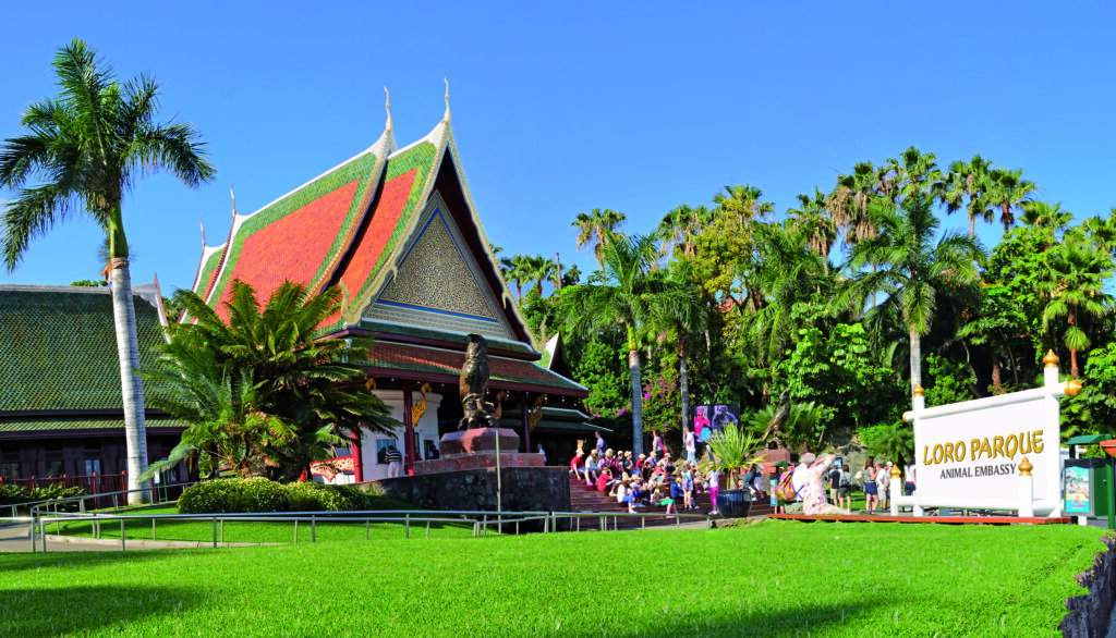 Loro Parque y Siam Park celebran la Pascua con actividades especiales para toda la familia