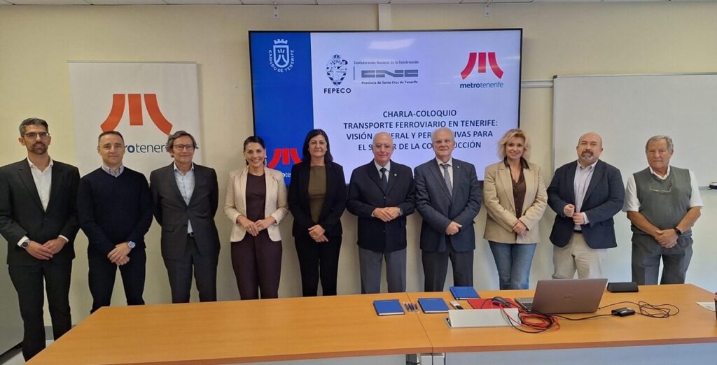 Metrotenerife presentó a Fepeco los proyectos insulares de transporte guiado
