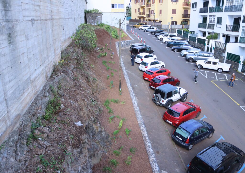Inaugurado el Jardín del Recuerdo en memoria de las víctimas de violencia machista
