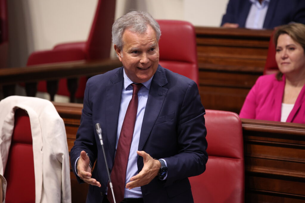 El PSOE propone una Ley para que los grandes tenedores financien vivienda pública en Canarias