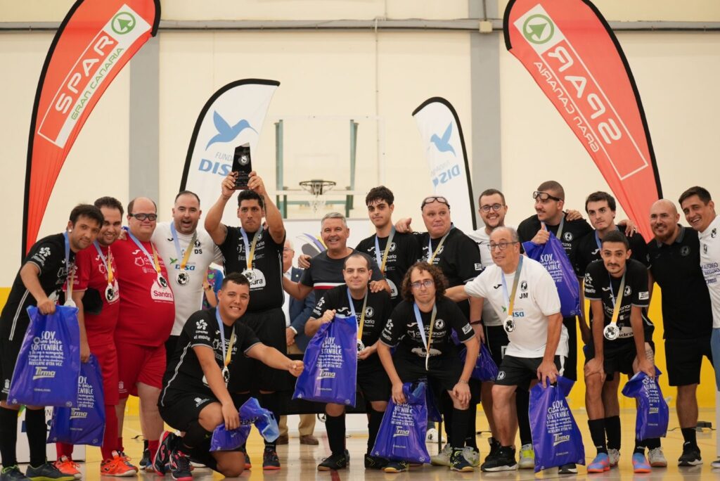 SPAR Gran Canaria consolida su compromiso con la inclusión renovando el patrocinio al Club Interisleta Fútbol Sala