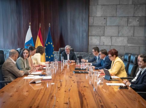 Treinta trabajadores se incorporarán a la gestión de la Dependencia en Canarias
