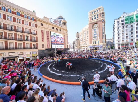 La lucha canaria conquista Madrid en una jornada para la historia