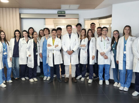 Hospitales Universitarios San Roque y la Universidad Fernando Pessoa Canarias forman a los futuros médicos