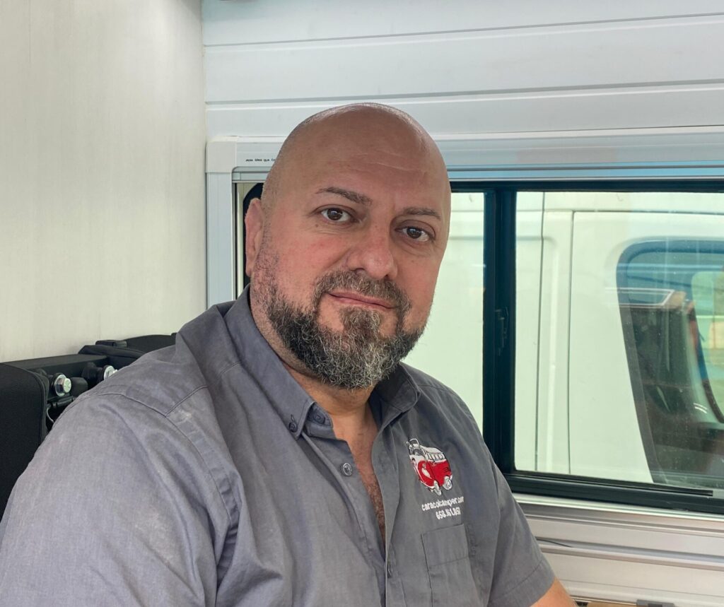 Francisco Hondarza Cañas: “La experiencia de alquilar una camper ha demostrado ser una fuente de ingresos atractiva para muchos propietarios”