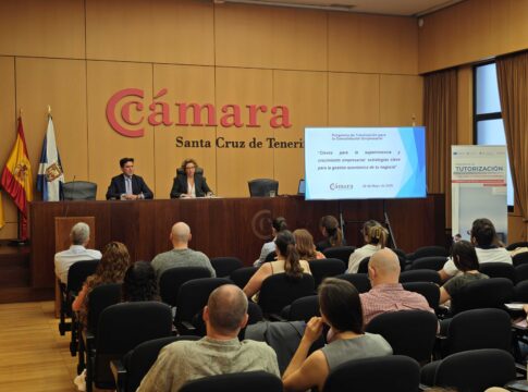 La Cámara reúne a medio centenar de personas en una jornada sobre la supervivencia y el crecimiento empresarial