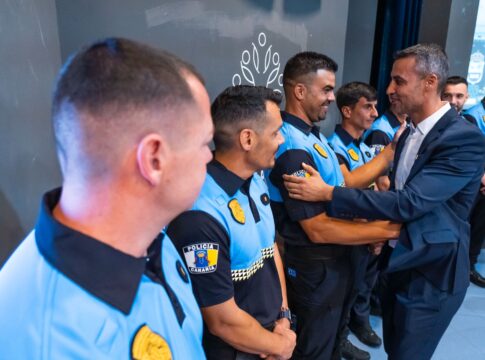 La Oliva insiste: El Estado sigue sin cumplir con Fuerteventura mientras el municipio sí refuerza la seguridad