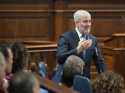 Canarias propone modificar la Ley de Régimen Local para limitar el acceso a la vivienda de los no residentes