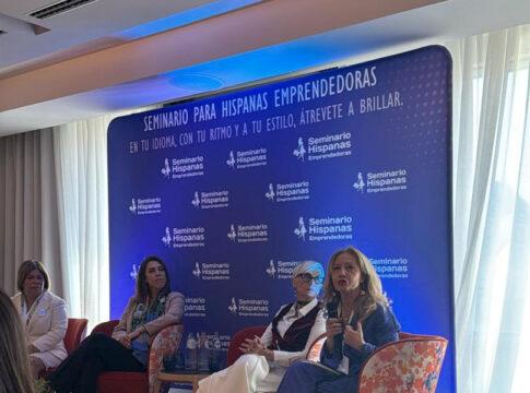 Antonia Varela, presidenta de BPW Canarias, participa desde Bruselas, en el panel sobre Liderazgo Femenino Intercultural en SHE LiD EUROPA 2025