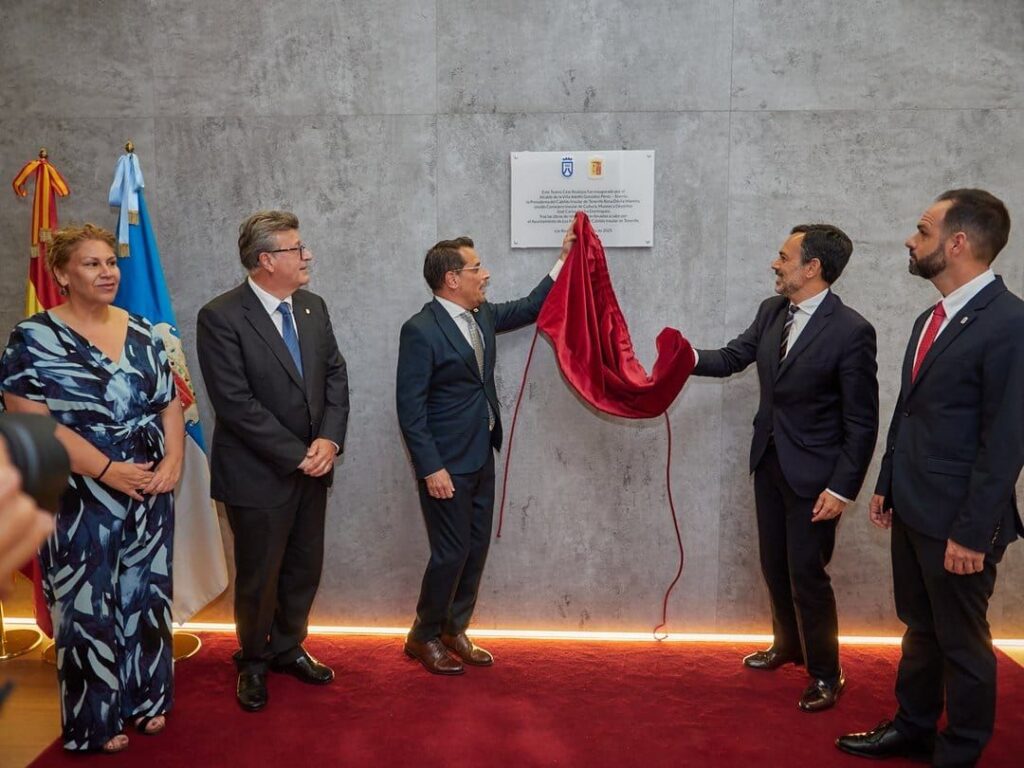 El Teatro Cine Realejos reabre tras su reformado edificatorio integral con equipamiento escénico de última generación