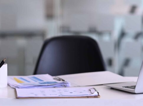 La comisión del absentismo: reinventando lo ya inventado